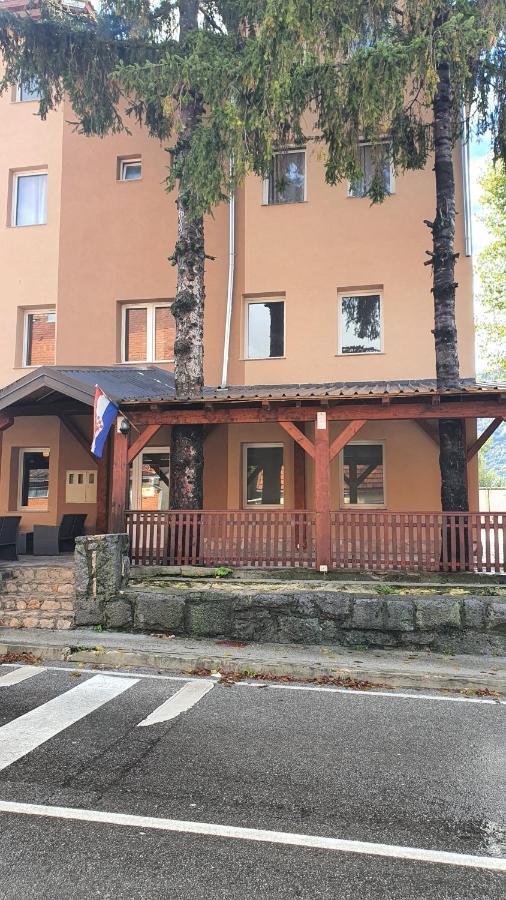 Villa Dijana Gračac Екстериор снимка