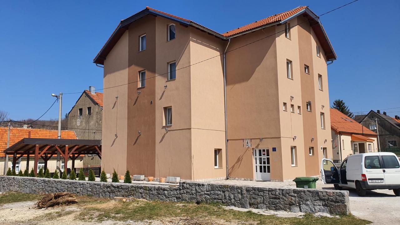 Villa Dijana Gračac Екстериор снимка