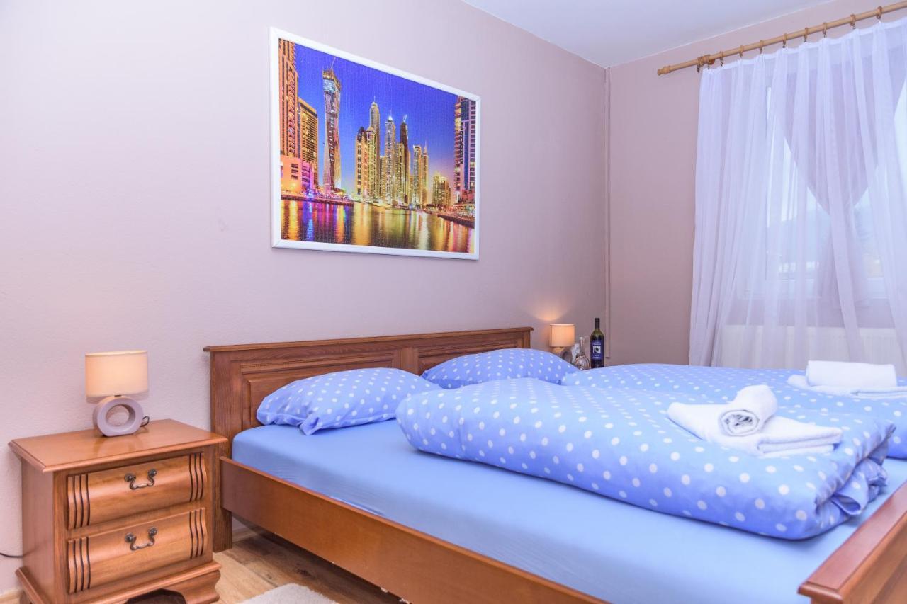 Villa Dijana Gračac Екстериор снимка