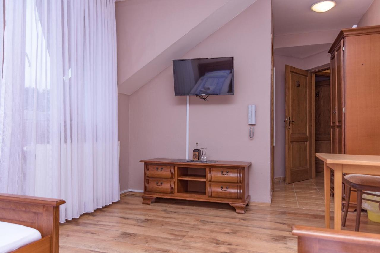 Villa Dijana Gračac Екстериор снимка