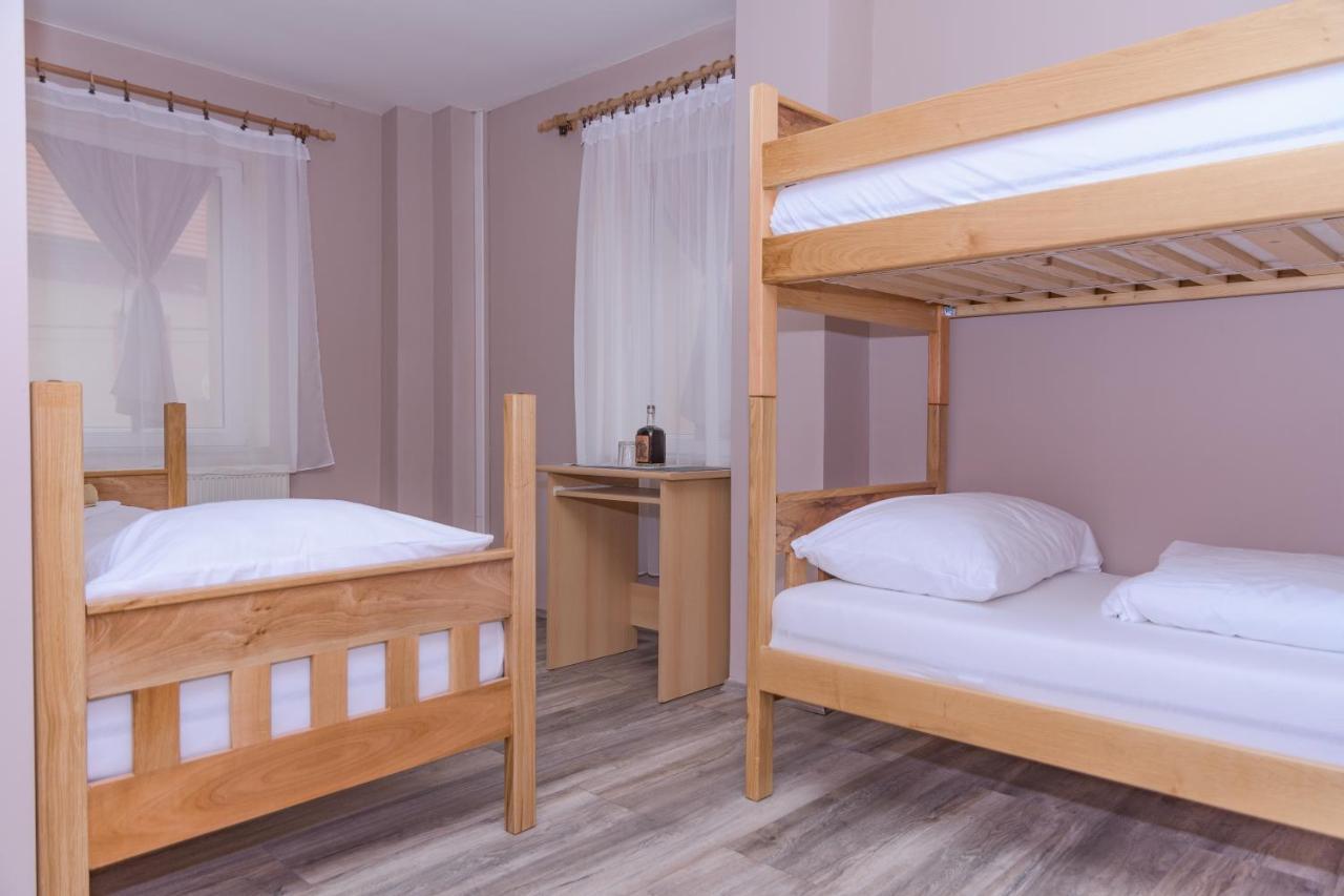 Villa Dijana Gračac Екстериор снимка